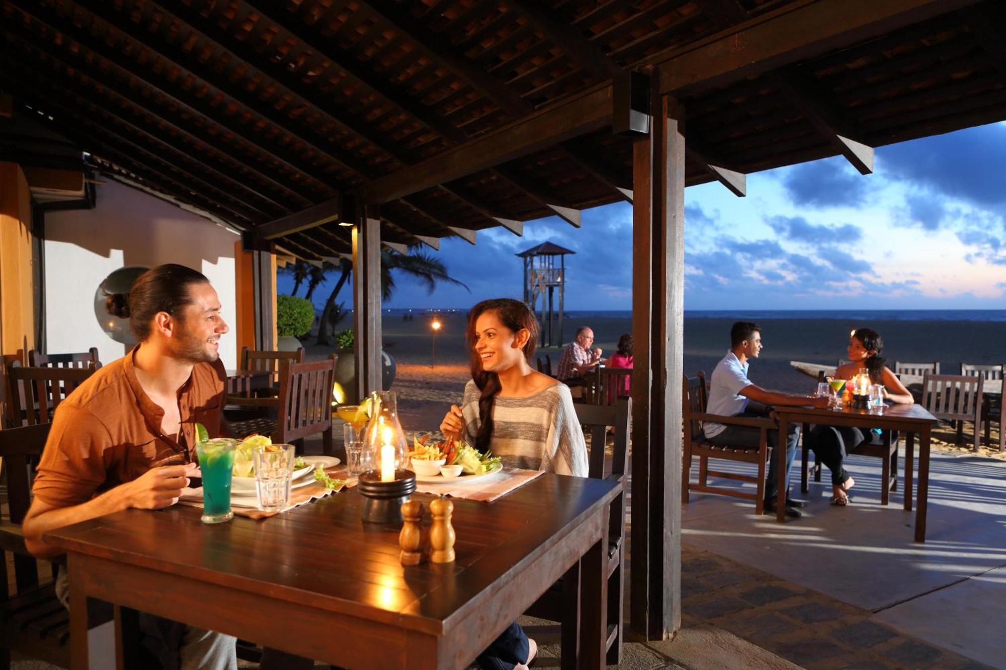 Jetwing Blue Negombo Exterior foto